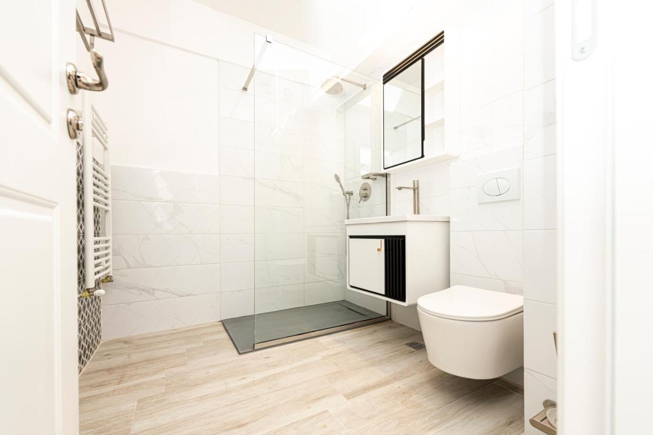 Apart Hotel Fusion Tower Yaş Dış mekan fotoğraf
