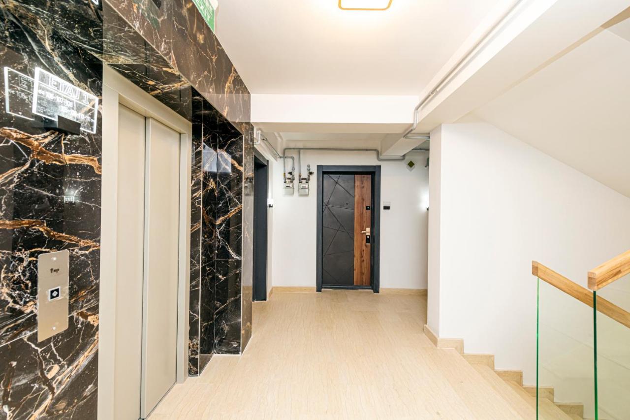 Apart Hotel Fusion Tower Yaş Dış mekan fotoğraf