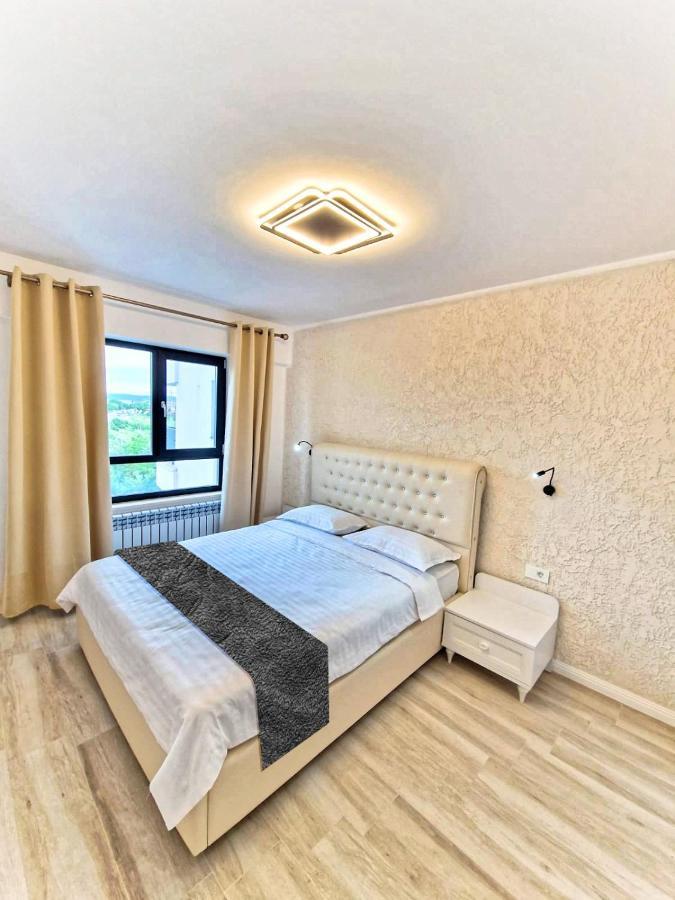 Apart Hotel Fusion Tower Yaş Dış mekan fotoğraf