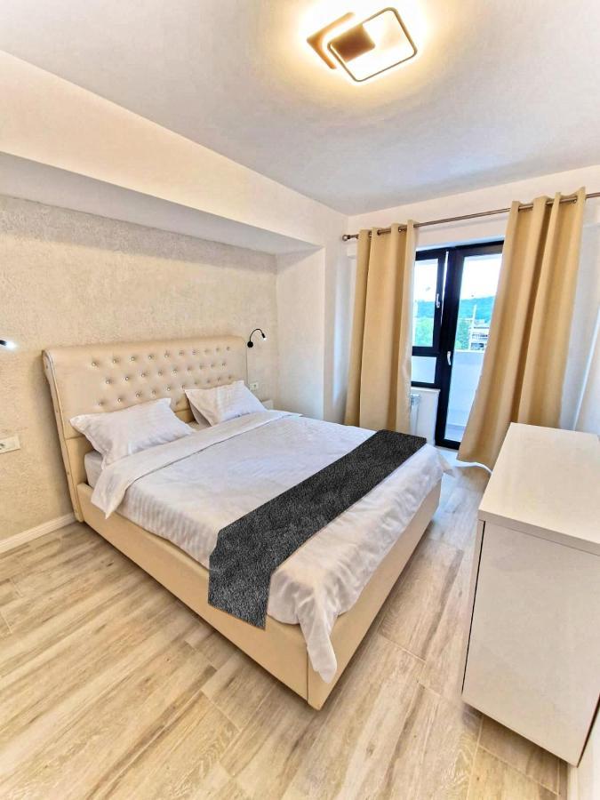 Apart Hotel Fusion Tower Yaş Dış mekan fotoğraf